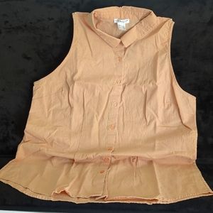 XL Venus peach/orange sleeveless button up top